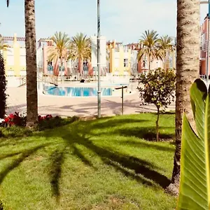 En Playa Laguna , Vera España